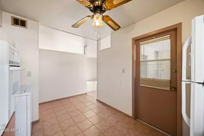 11002 W Greer Avenue, Sun City, AZ 85351 - Photo 10
