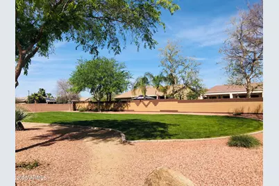 16804 W Northampton Road, Surprise, AZ 85374 - Photo 30