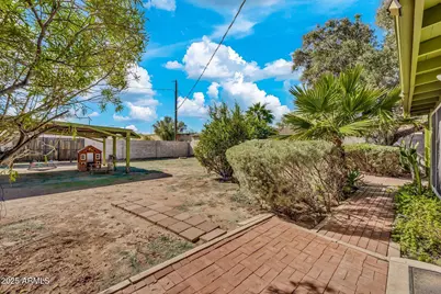 2023 E Hubbell Street, Phoenix, AZ 85006 - Photo 24