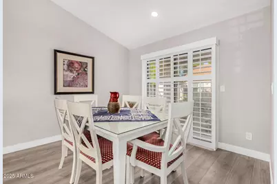 10586 E Cinnabar Avenue, Scottsdale, AZ 85258 - Photo 12