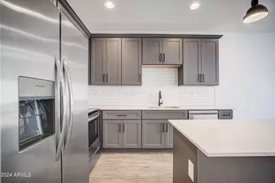3725 E Earll Drive #2, Phoenix, AZ 85018 - Photo 8