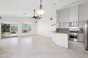 4341 N 32nd Way, Phoenix, AZ 85018 - Photo 4