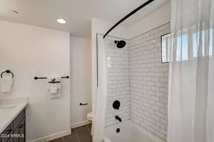 3645 E Earll Dr, Phoenix, AZ 85018 - Photo 14