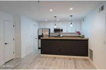 4704 E Paradise Village Parkway #206, Phoenix, AZ 85032 - Photo 2