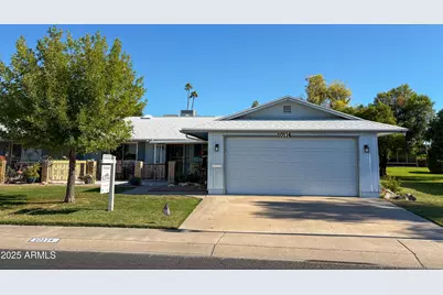 10114 W Candlewood Drive, Sun City, AZ 85351 - Photo 1