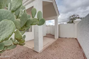 320 S 70th St, Mesa, AZ 85208 - Photo 32