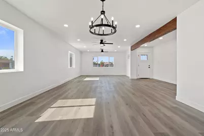 346 W Edgemont Avenue, Phoenix, AZ 85003 - Photo 8