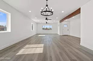 346 W Edgemont Ave, Phoenix, AZ 85003 - Photo 8