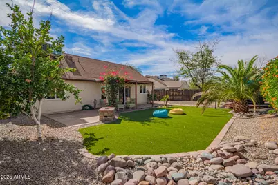 1118 E Wickieup Lane, Phoenix, AZ 85024 - Photo 10