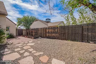 1118 E Wickieup Ln, Phoenix, AZ 85024 - Photo 24