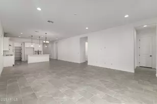 11662 W Luxton Ln, Avondale, AZ 85323 - Photo 12