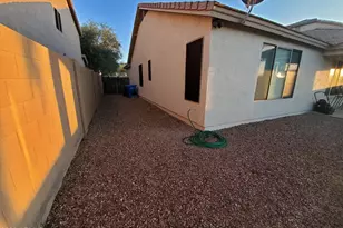 1812 E Beautiful Ln, Phoenix, AZ 85042 - Photo 32