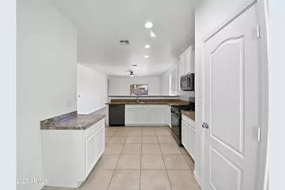 42549 W Monteverde Drive, Maricopa, AZ 85138 - Photo 2