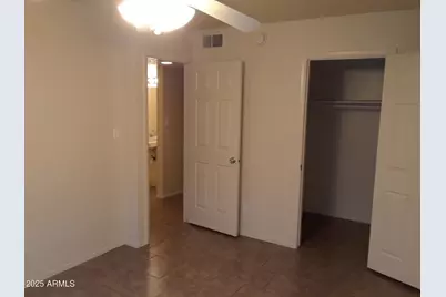 2537 W Georgia Avenue #14, Phoenix, AZ 85017 - Photo 8