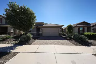 3639 E Sophie Ln, Phoenix, AZ 85042 - Photo 2
