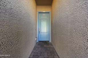 3639 E Sophie Ln, Phoenix, AZ 85042 - Photo 6