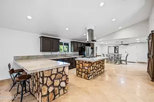 15220 N 27th St, Phoenix, AZ 85032 - Photo 16