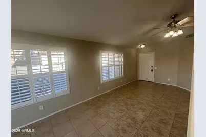 10460 W Reade Avenue, Glendale, AZ 85307 - Photo 2