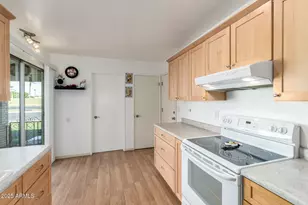 10709 W Clair Dr, Sun City, AZ 85351 - Photo 14