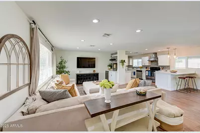 6918 E Palm Lane E, Scottsdale, AZ 85257 - Photo 1