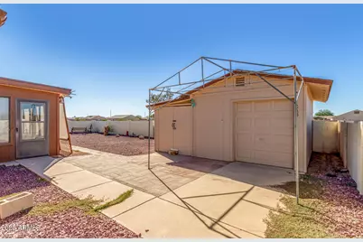 15762 S Overfield Road, Arizona City, AZ 85123 - Photo 28