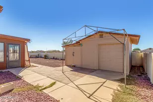 15762 S Overfield Rd, Arizona City, AZ 85123 - Photo 28