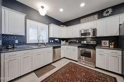 920 E Devonshire Avenue #4001, Phoenix, AZ 85014 - Photo 8