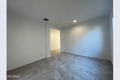 16917 W Jenan Road, Surprise, AZ 85388 - Photo 4