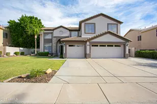 7033 W Honeysuckle Dr, Peoria, AZ 85383 - Photo 2