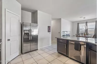 25334 W Maldonado Court, Buckeye, AZ 85326 - Photo 22