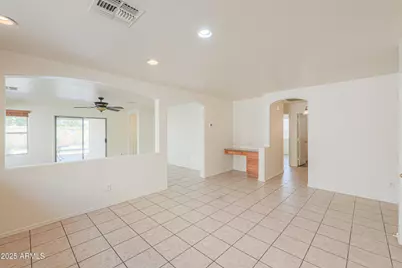 1522 N Desert Willow Avenue, Casa Grande, AZ 85122 - Photo 14