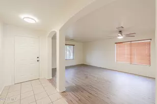 1522 N Desert Willow Ave, Casa Grande, AZ 85122 - Photo 8