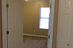 623 W Greentree Dr, Chandler, AZ 85225 - Photo 12