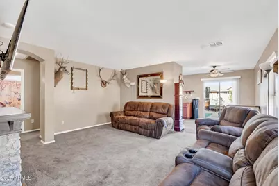 998 S 239th Lane, Buckeye, AZ 85326 - Photo 6