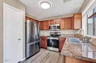 998 S 239th Ln, Buckeye, AZ 85326 - Photo 12