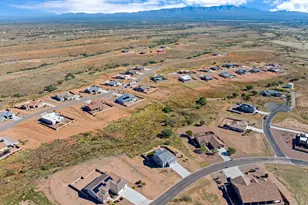 6758 E Big Spur Cir, Hereford, AZ 85615 - Photo 52