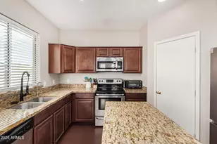 1405 S 121st Dr, Avondale, AZ 85323 - Photo 10