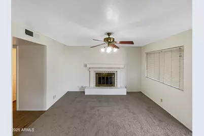 24018 N 40th Drive, Glendale, AZ 85310 - Photo 4