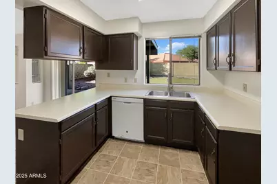 24018 N 40th Drive, Glendale, AZ 85310 - Photo 20