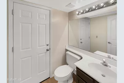 24018 N 40th Drive, Glendale, AZ 85310 - Photo 22