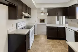 24018 N 40th Dr, Glendale, AZ 85310 - Photo 2