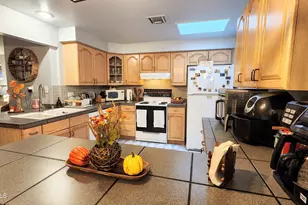 5515 W Hatcher Rd, Glendale, AZ 85302 - Photo 18