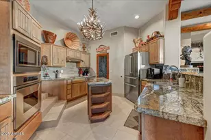 37202 N Holiday Ln, Carefree, AZ 85377 - Photo 16