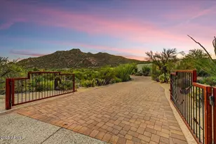 37202 N Holiday Ln, Carefree, AZ 85377 - Photo 2