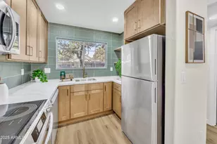 860 N McQueen Rd, Chandler, AZ 85225 - Photo 10