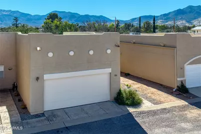390 Robin Court, Sierra Vista, AZ 85635 - Photo 2