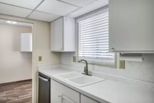 13621 N 98th Ave, Sun City, AZ 85351 - Photo 10