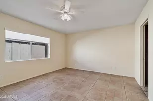 1018 E Michelle Dr, Phoenix, AZ 85022 - Photo 20