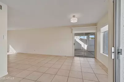 1018 E Michelle Drive, Phoenix, AZ 85022 - Photo 14