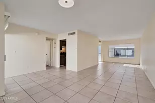 1018 E Michelle Dr, Phoenix, AZ 85022 - Photo 12